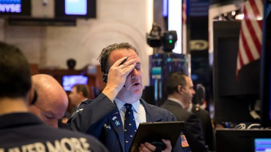 美股全线走低,纳指重挫1.2%,芯片股血流成河,闪迪跌超7%,SpaceX重挫6.83%,国际油价大涨
